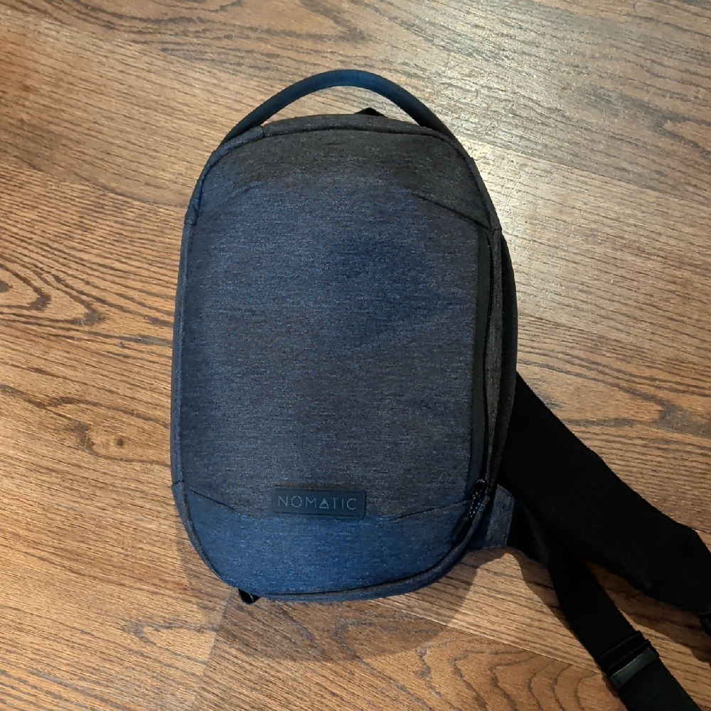 Nomatic 6L Sling Bag